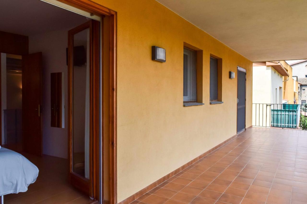 Can Falga Casa Con Jardin En El Corazon De Besalú Exterior foto